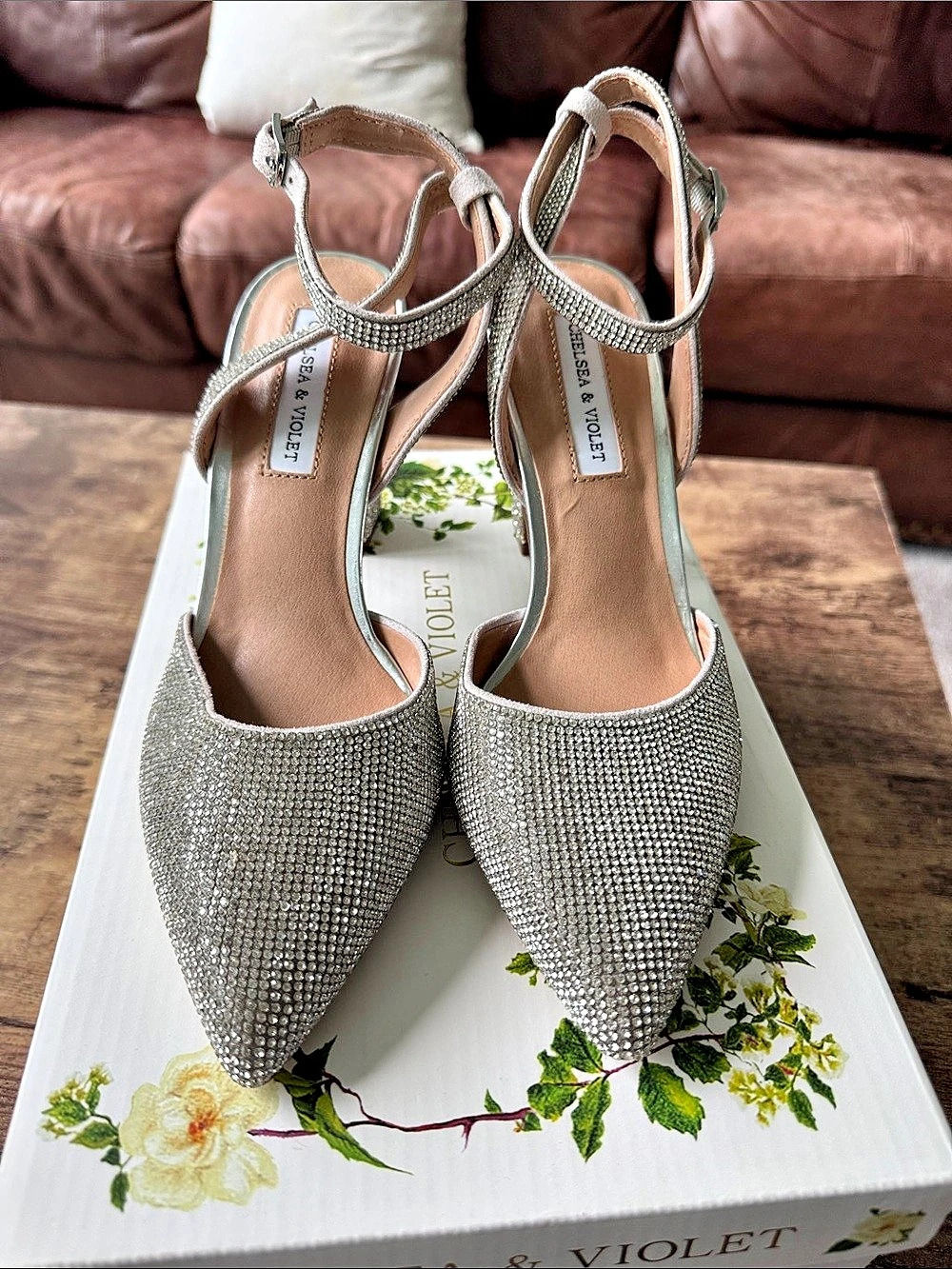 Chelsea & Violet CV-MARY Rhinestone Pointed Toe Heels Silver US 7.5 new in box
